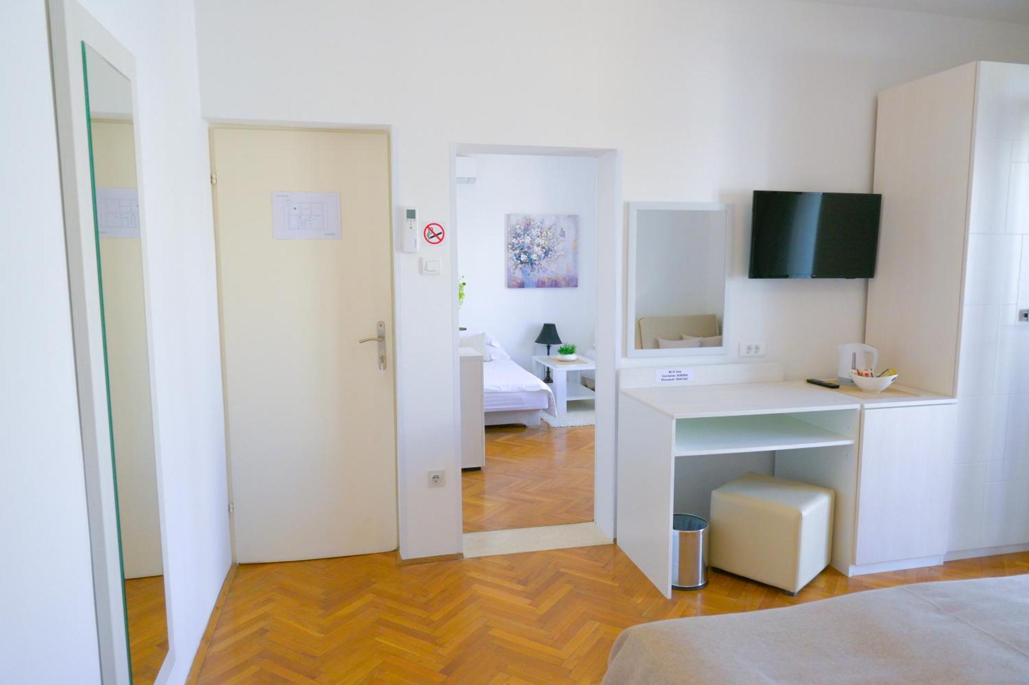 B&B Aurora 젤사 외부 사진