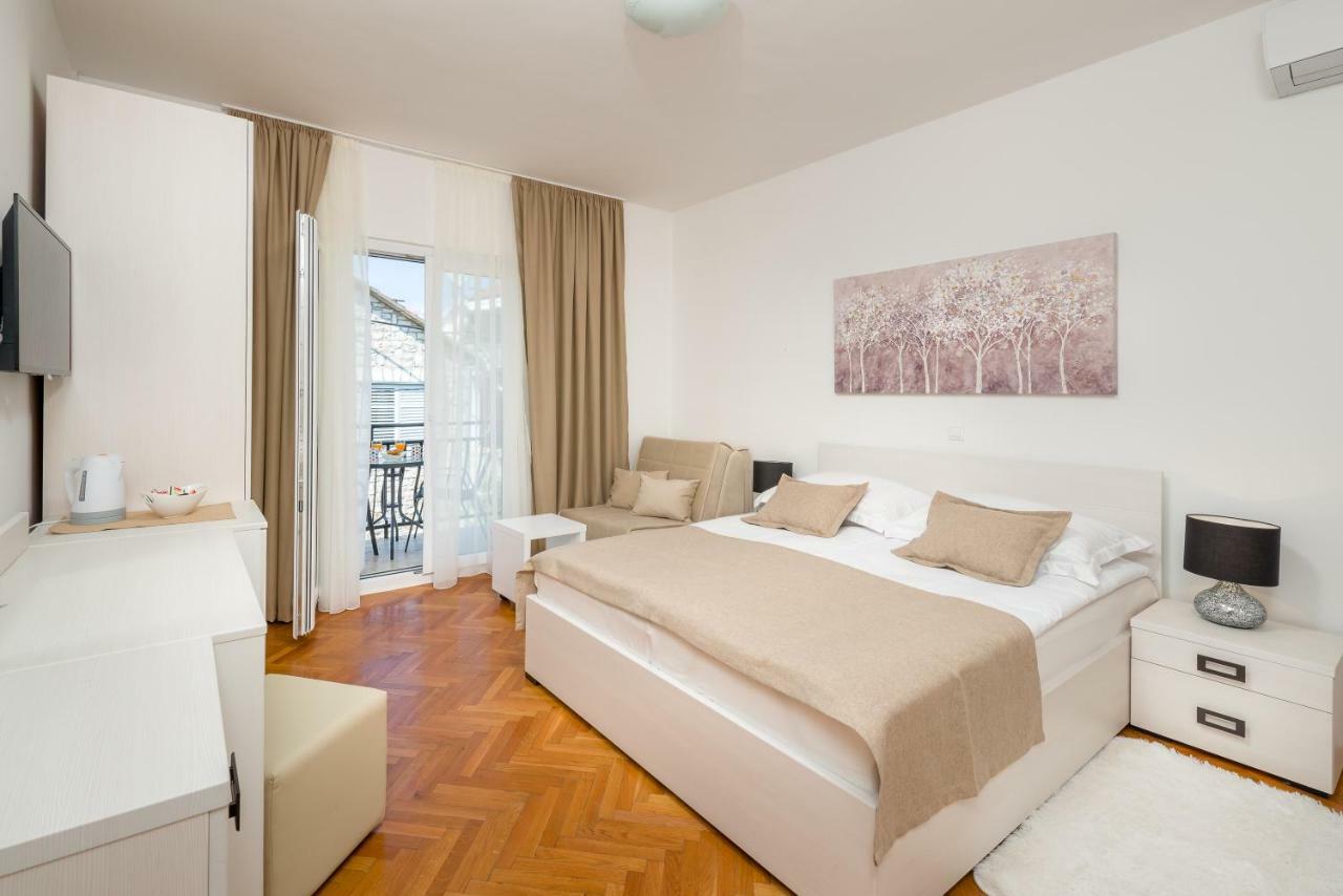 B&B Aurora 젤사 외부 사진
