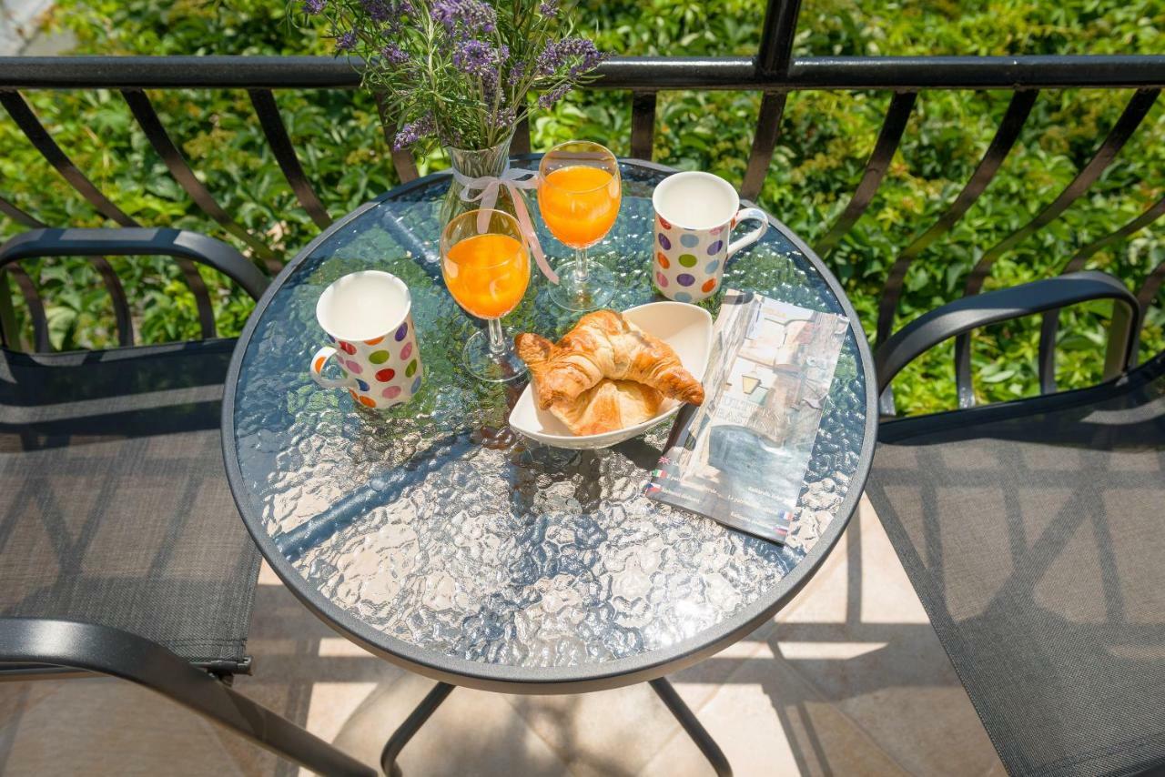 B&B Aurora 젤사 외부 사진